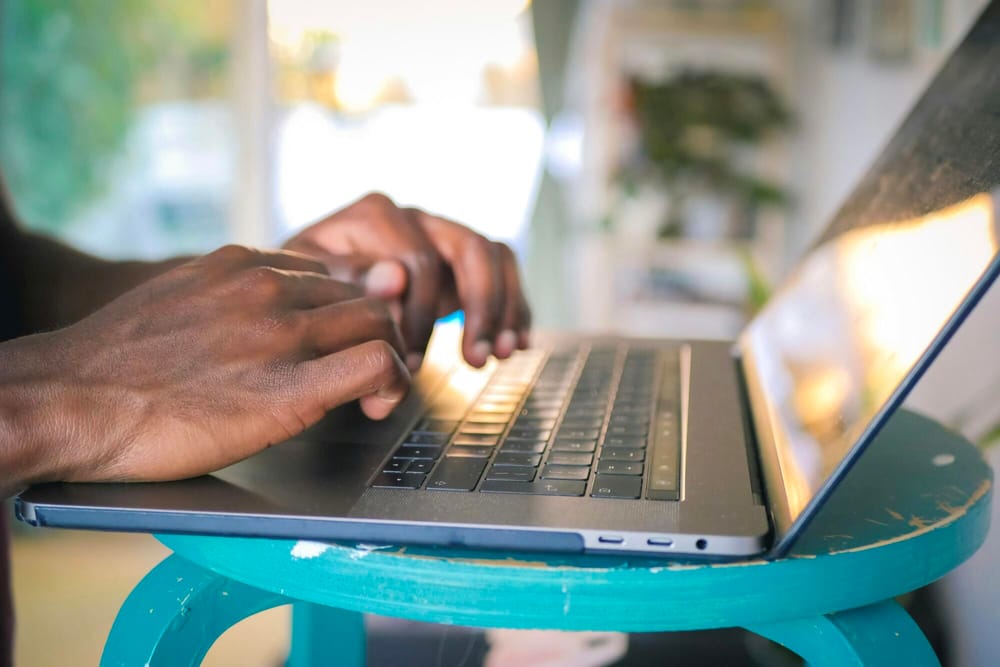 Turn Chaos into Clarity: How to Manage Your Unread Emails Efficiently