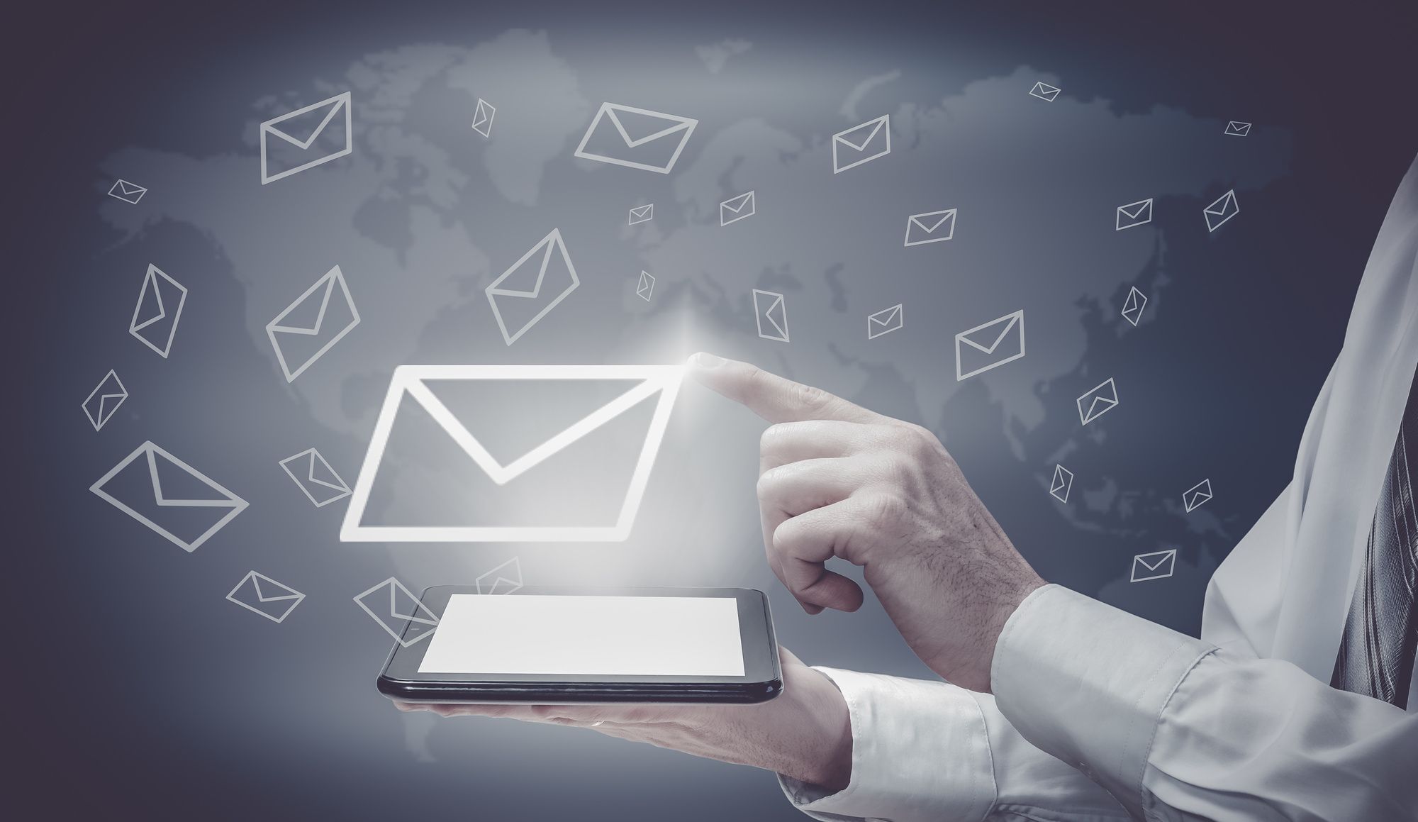 How to Organize Your Email: 6 Essential and Time-Saving Tips